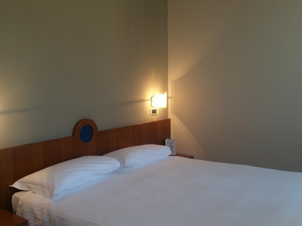 City Hotel Varese Exterior photo